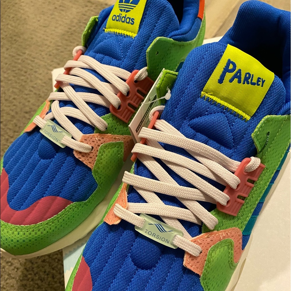 🆕🚹Adidas ZX Torsion Parley, 10.5, NOT SOLD IN US - Picture 2 of 12